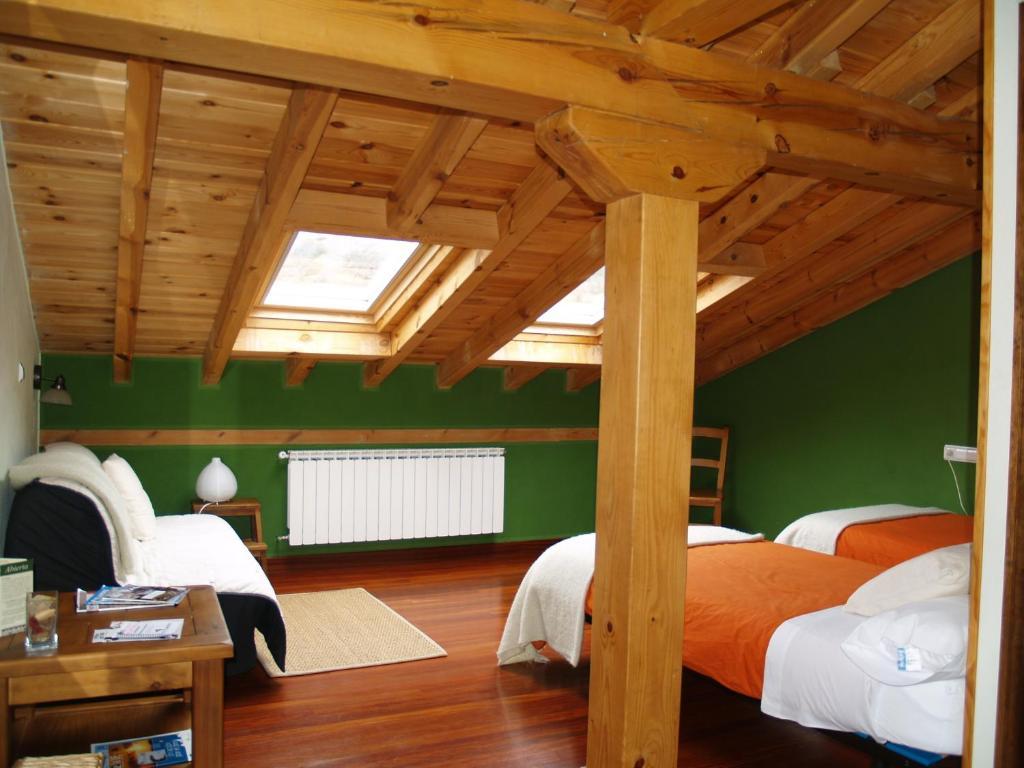 Hotel Rural Piedra Abierta San Martín de Perapertú الغرفة الصورة